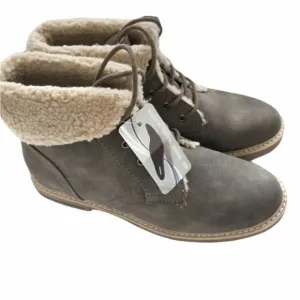 1-DAY SALE NEW Faux Suede Sherling Booties Neutral Lace up Low