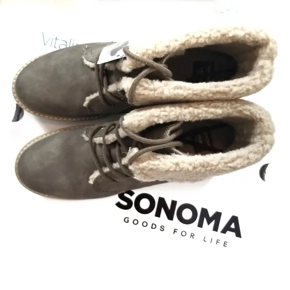 1-DAY SALE NEW Faux Suede Sherling Booties Neutral Lace up Low