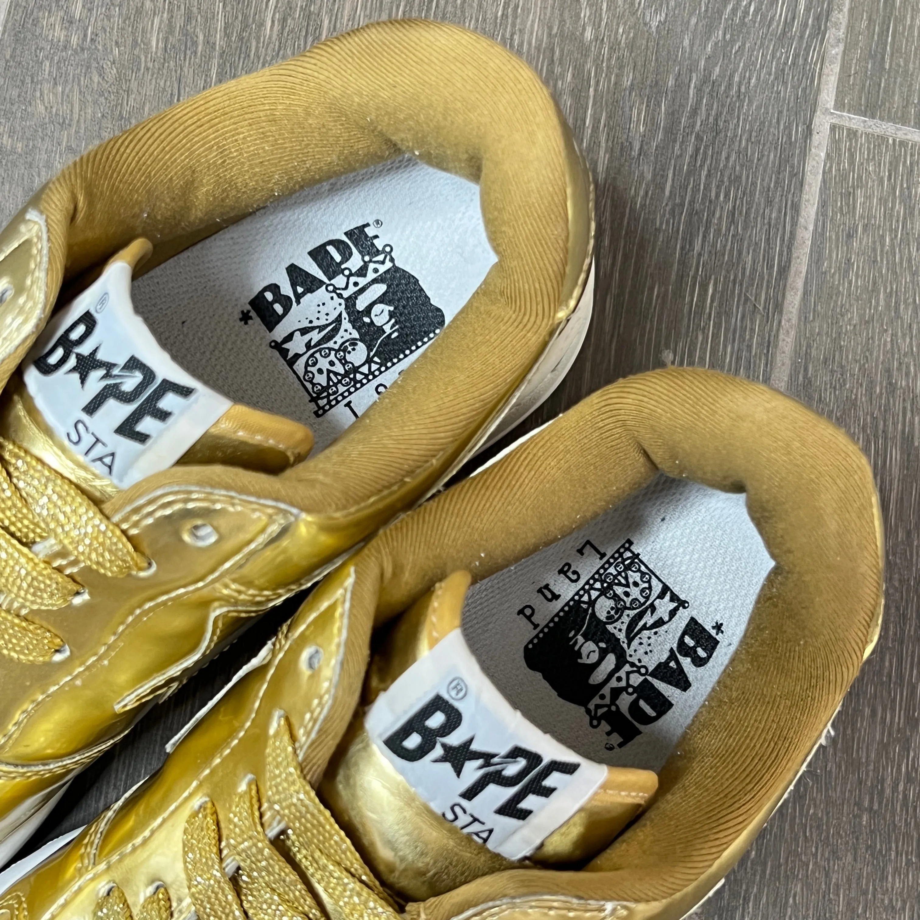 [7] Bapeland Chrome Gold Bapestas
