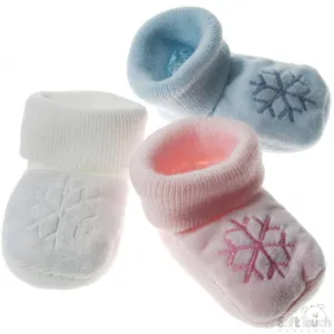 ACRYLIC POM-POM BABY BOOTEES: S410