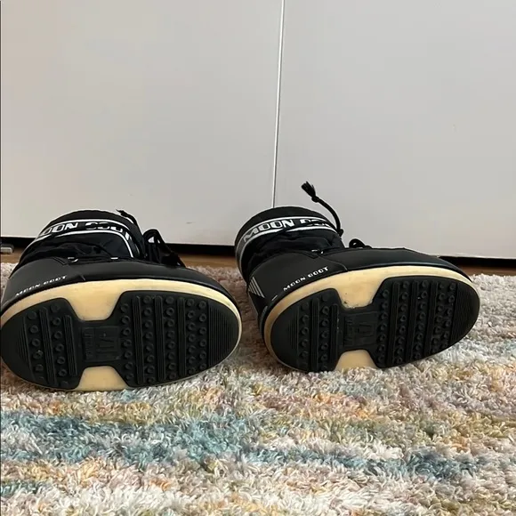 Black Moon Boots, US 13.5-2.5 (EU 31-44)