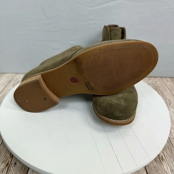 Blondo Verona Booties Women’s Size 6.5 Olive Green Suede Waterproof