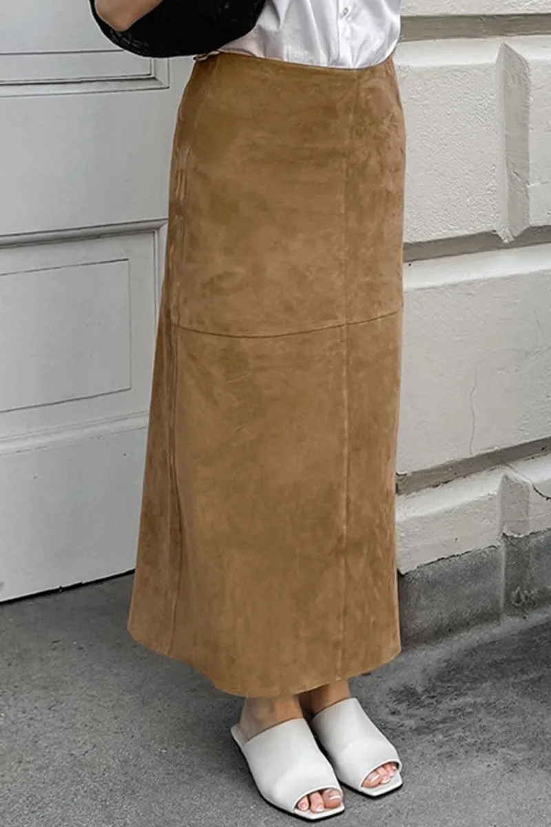 Chouyatou Women Fall Winter Elegant Faux Suede Leather Regular Fit Pencil Maxi Long Skirt