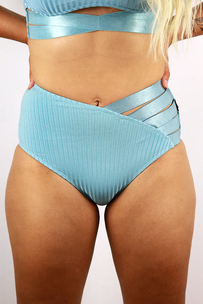 Crystal V Mid Waist Short - Aquamarine