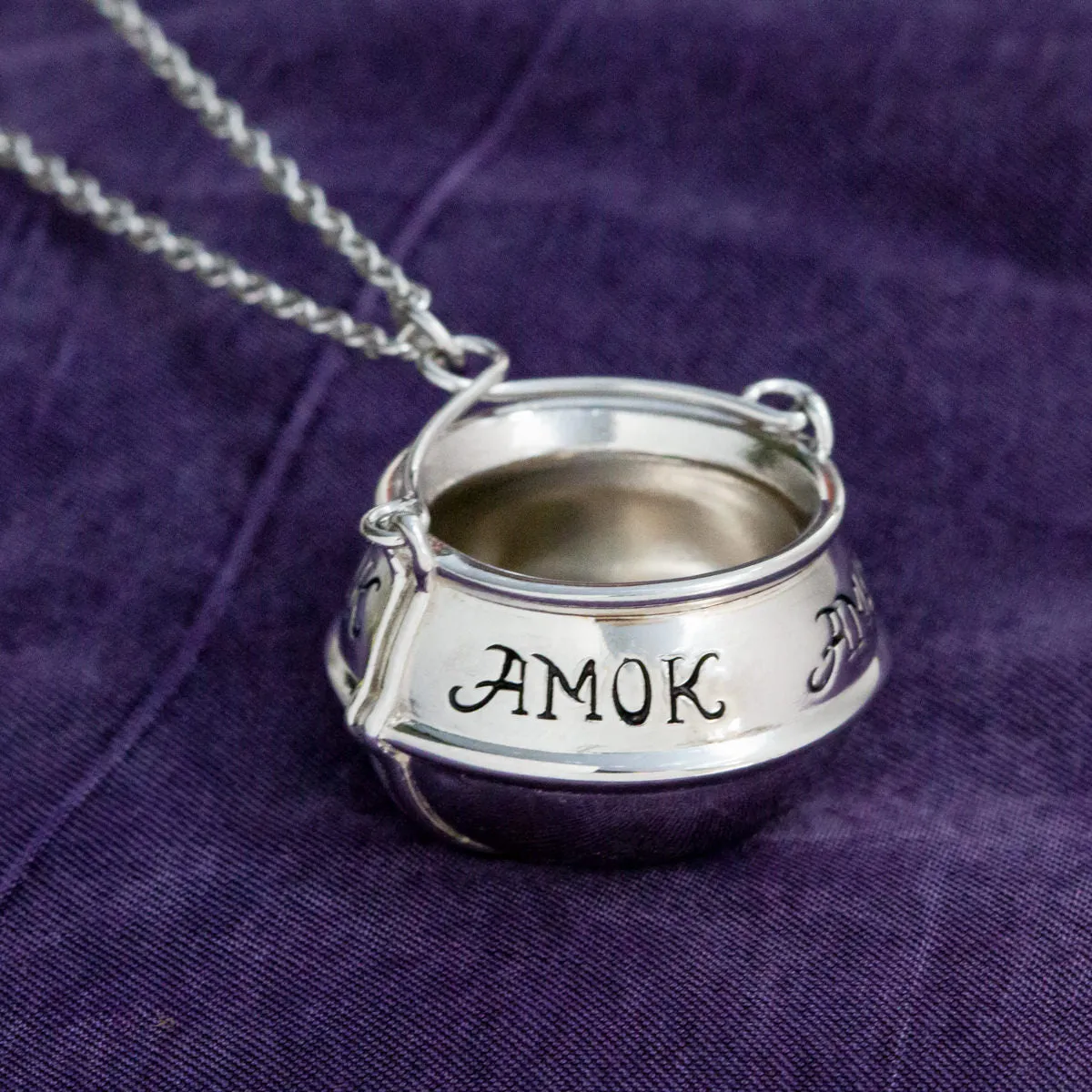 Disney X RockLove HOCUS POCUS Amok Cauldron Necklace