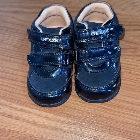 𝅺geox navy sparkle booties