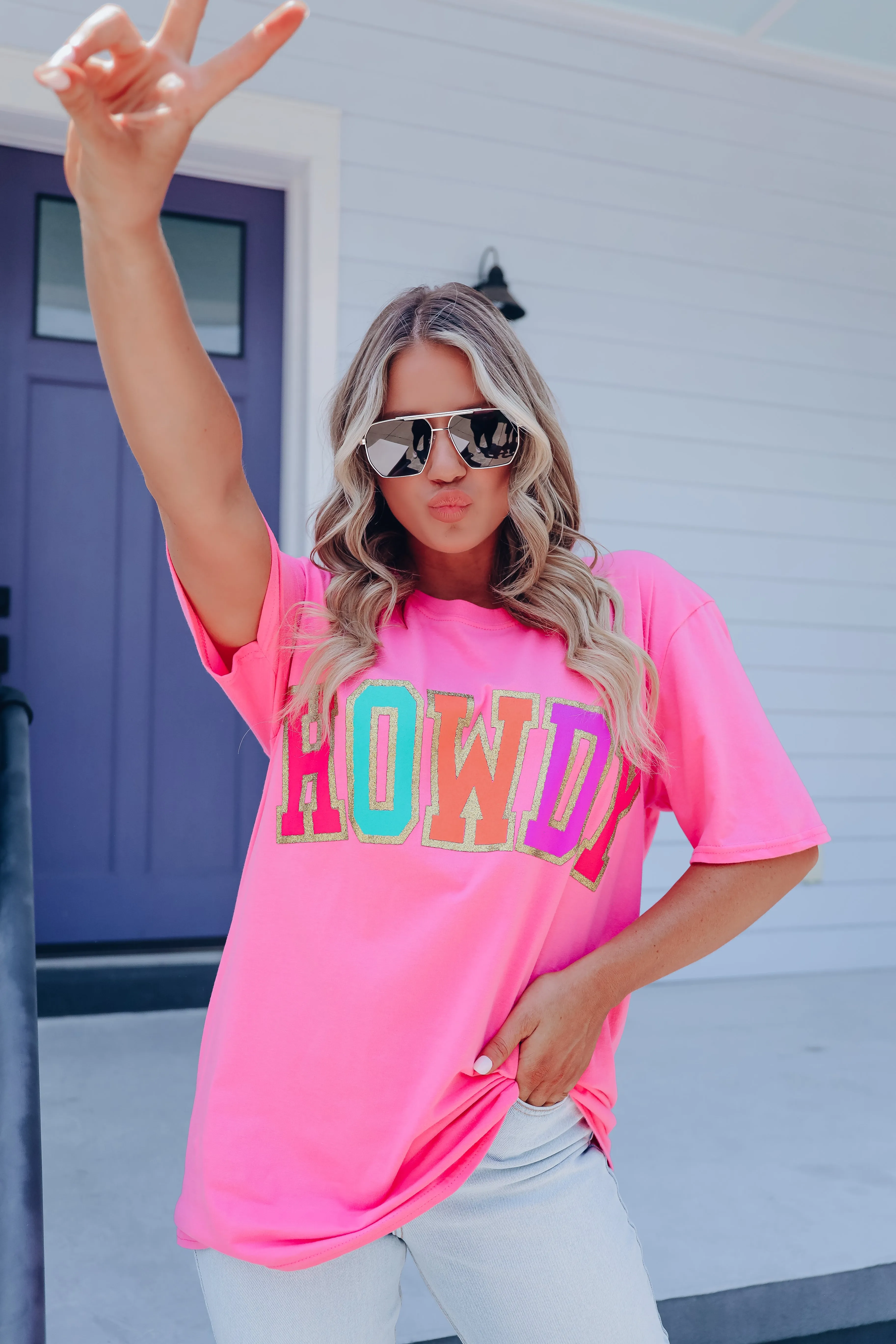 Glitter Howdy Graphic Tee - Pink