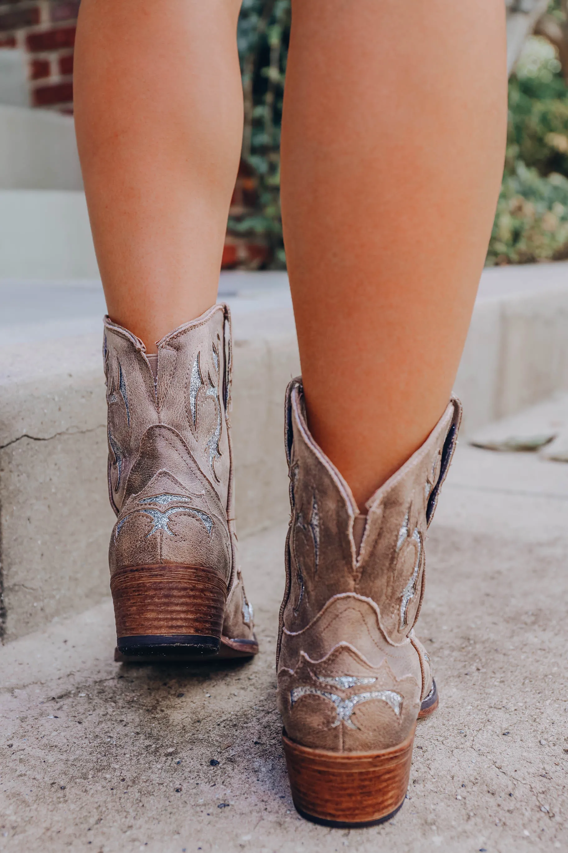 Kaylee Ankle Bootie - Taupe
