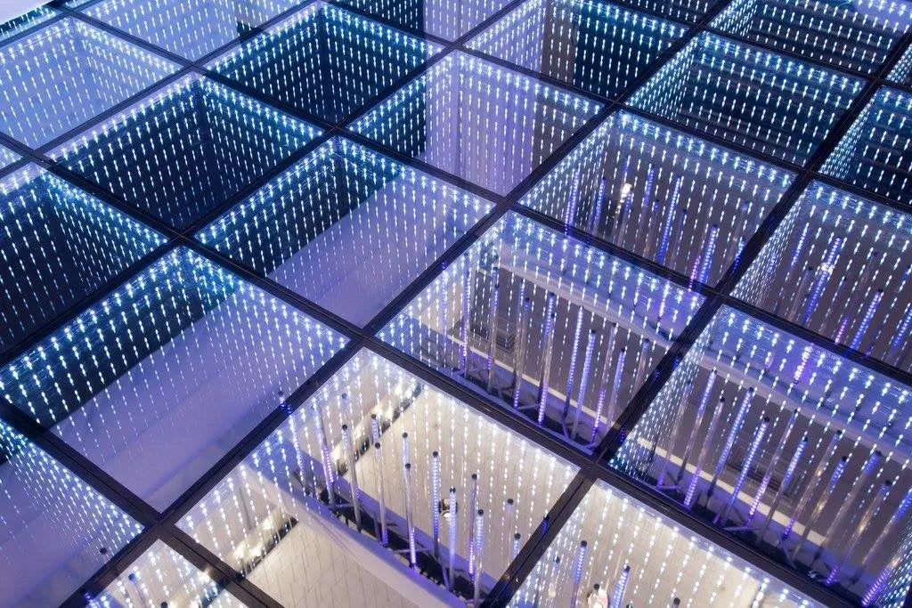 LED INFINITY MIRRORED DANCE FLOOR