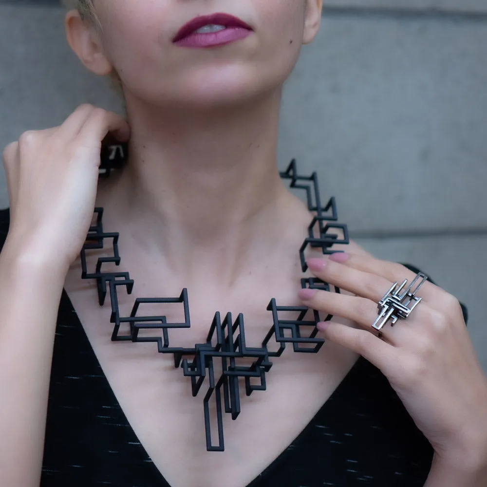 Loop Necklace