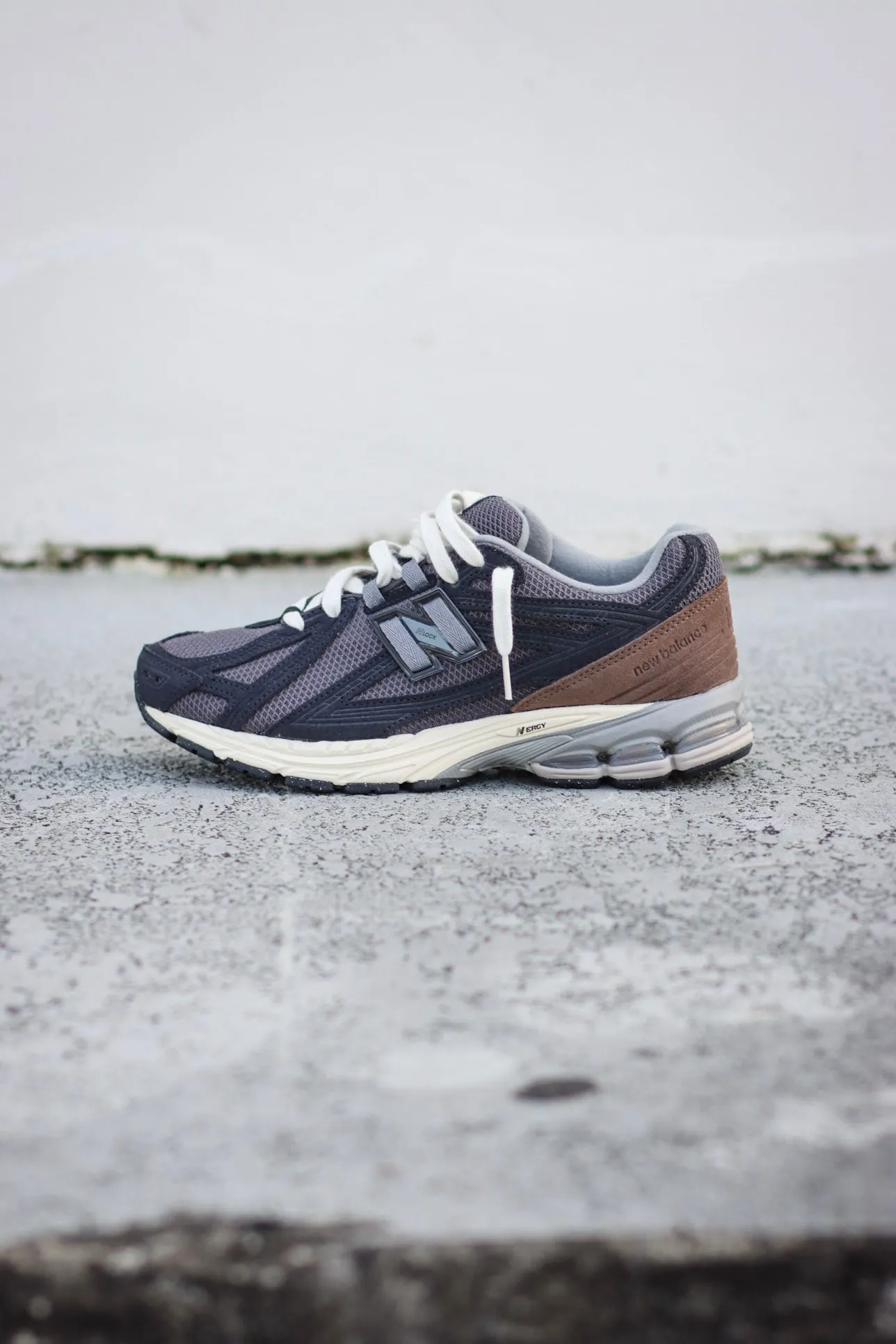 New Balance 1906F - Black/Brown