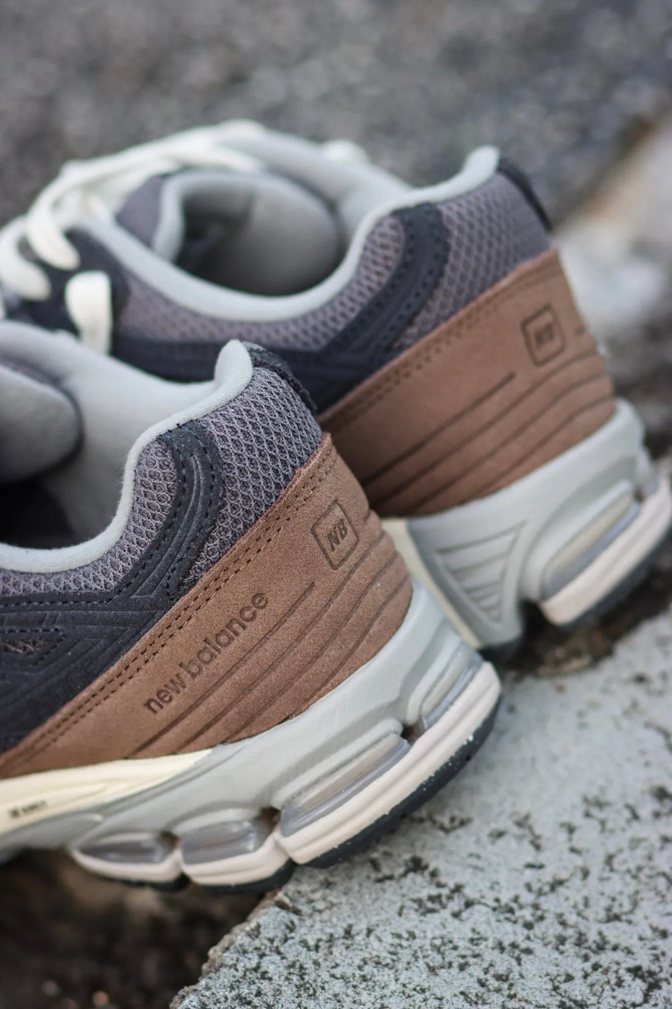 New Balance 1906F - Black/Brown