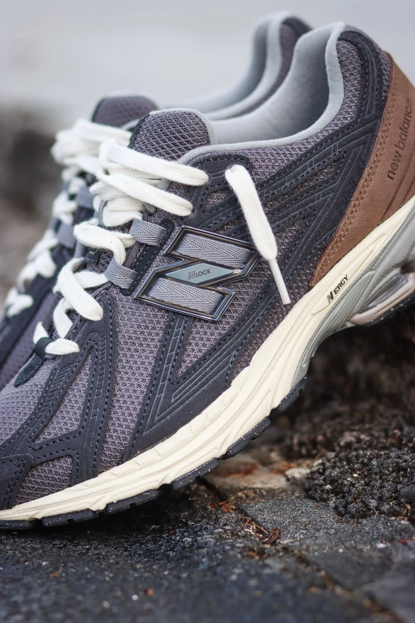 New Balance 1906F - Black/Brown