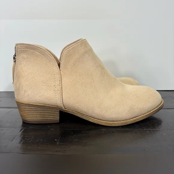 NEW Journee Collection Women's Livvy Side Split Ankle Booties - Tan - Size 8