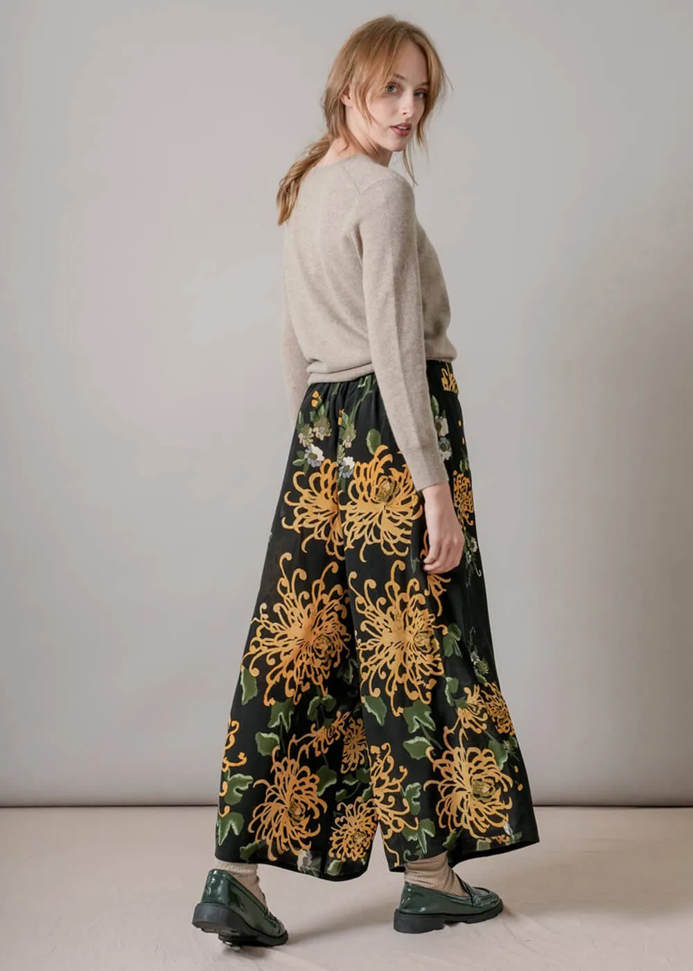 One Hundred Stars Chrysanthemum Crepe Palazzo Trousers Black