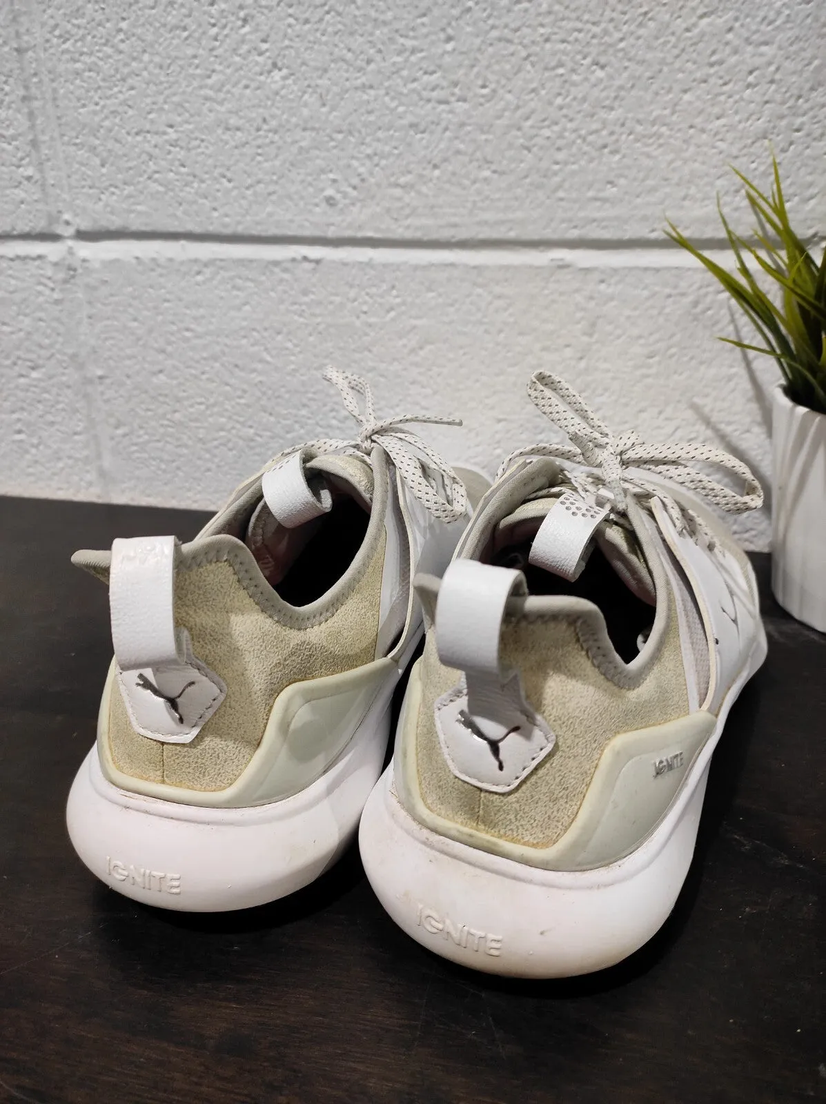 Puma Ignite NXT Golf Shoes Sneakers 05 Size 9 White Silver Spikeless
