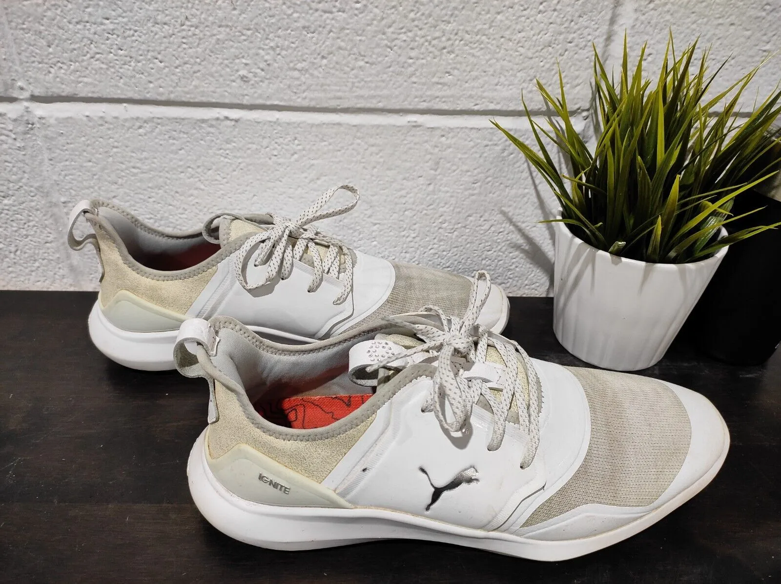 Puma Ignite NXT Golf Shoes Sneakers 05 Size 9 White Silver Spikeless