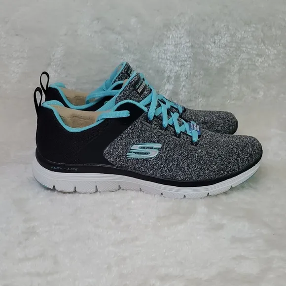 Skechers Women's Flex Appeal 4.0 Sneakers Size 7.5 NIB