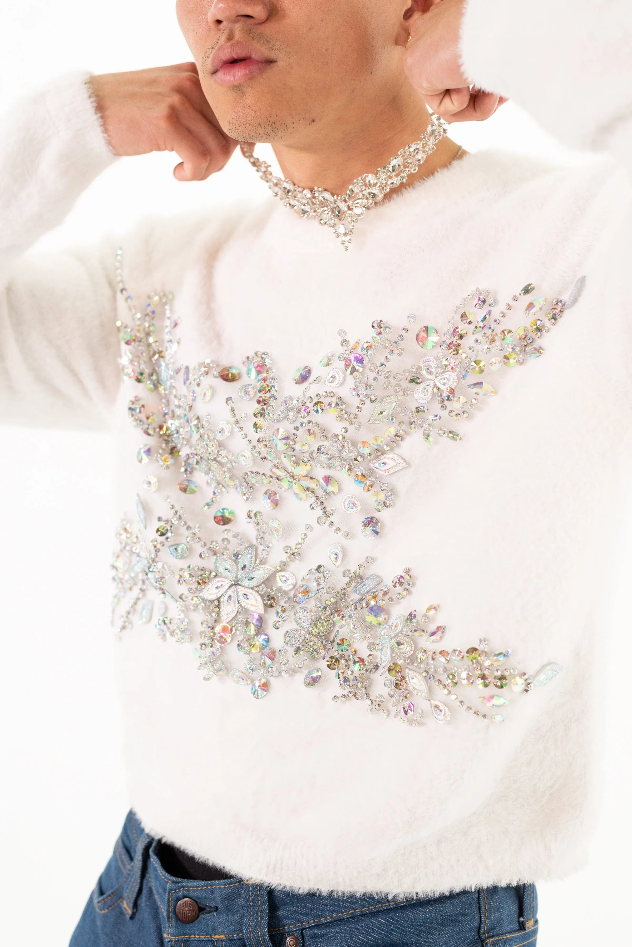 SNOW LAKE SWEATER