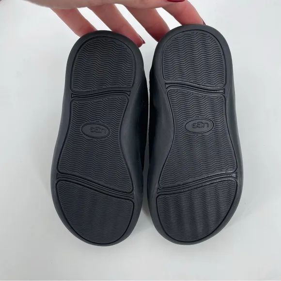 Ugg Stryder Toddler Washable Shoes Boot Booties Velcro Boys and Girls Unisex