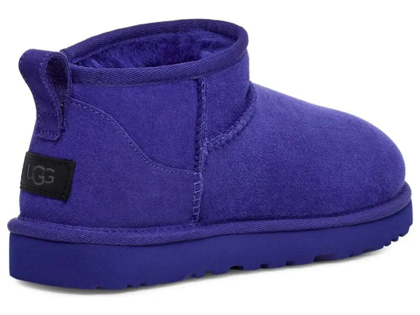 UGG: Ultra Mini in Naval Blue