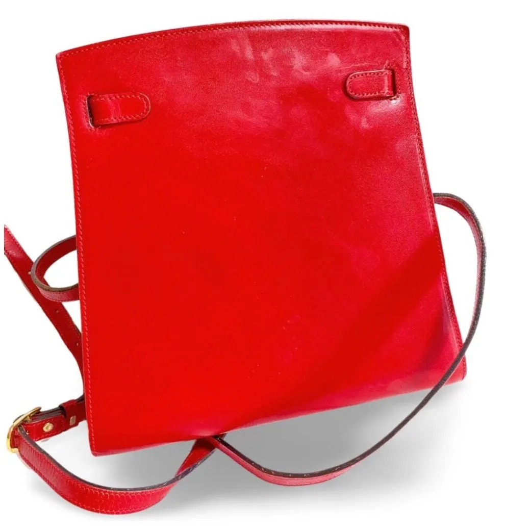 Vintage BALLY genuine red leather kelly ado sport style shoulder bag purse with gold tone hardware and logo charm. 051002ya1