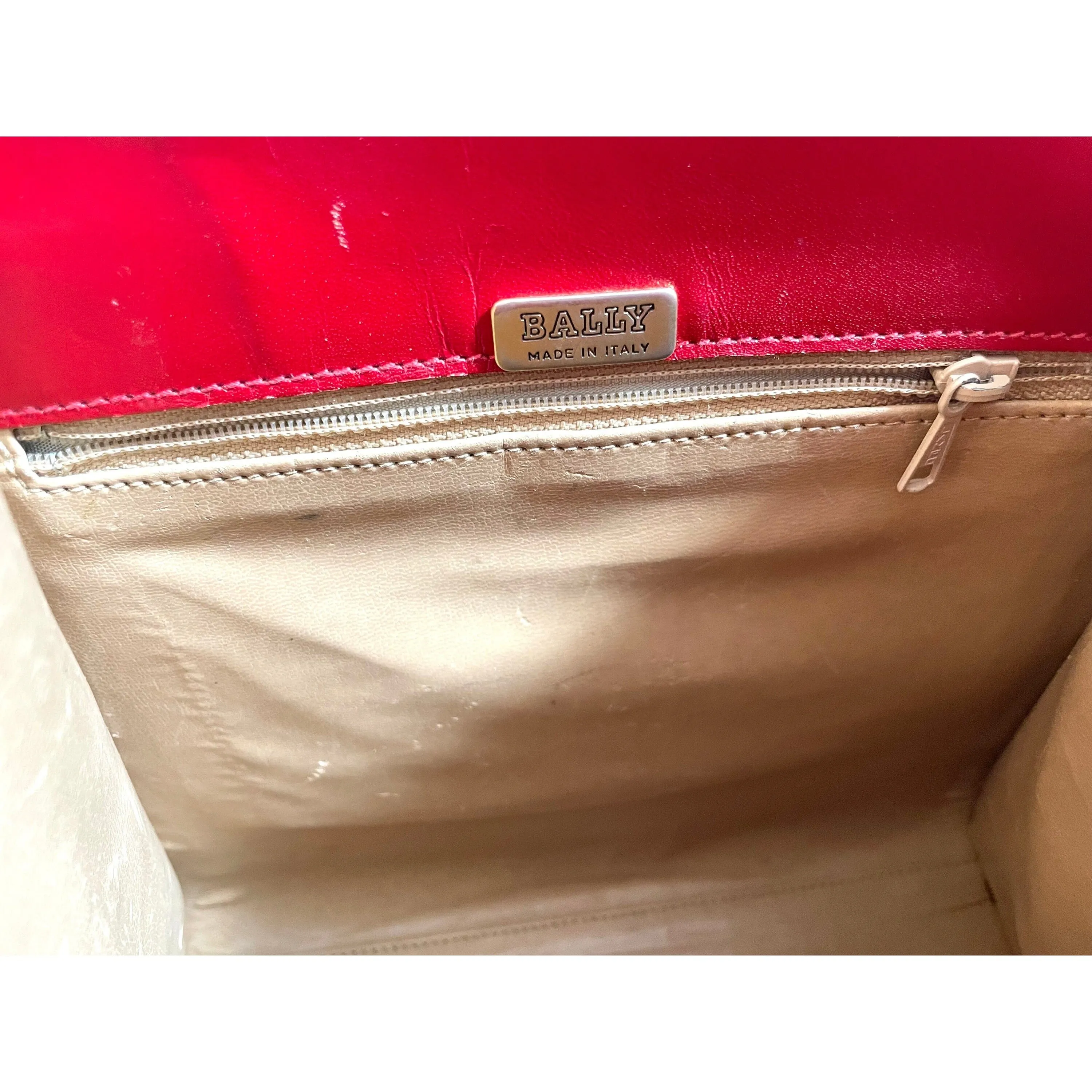 Vintage BALLY genuine red leather kelly ado sport style shoulder bag purse with gold tone hardware and logo charm. 051002ya1