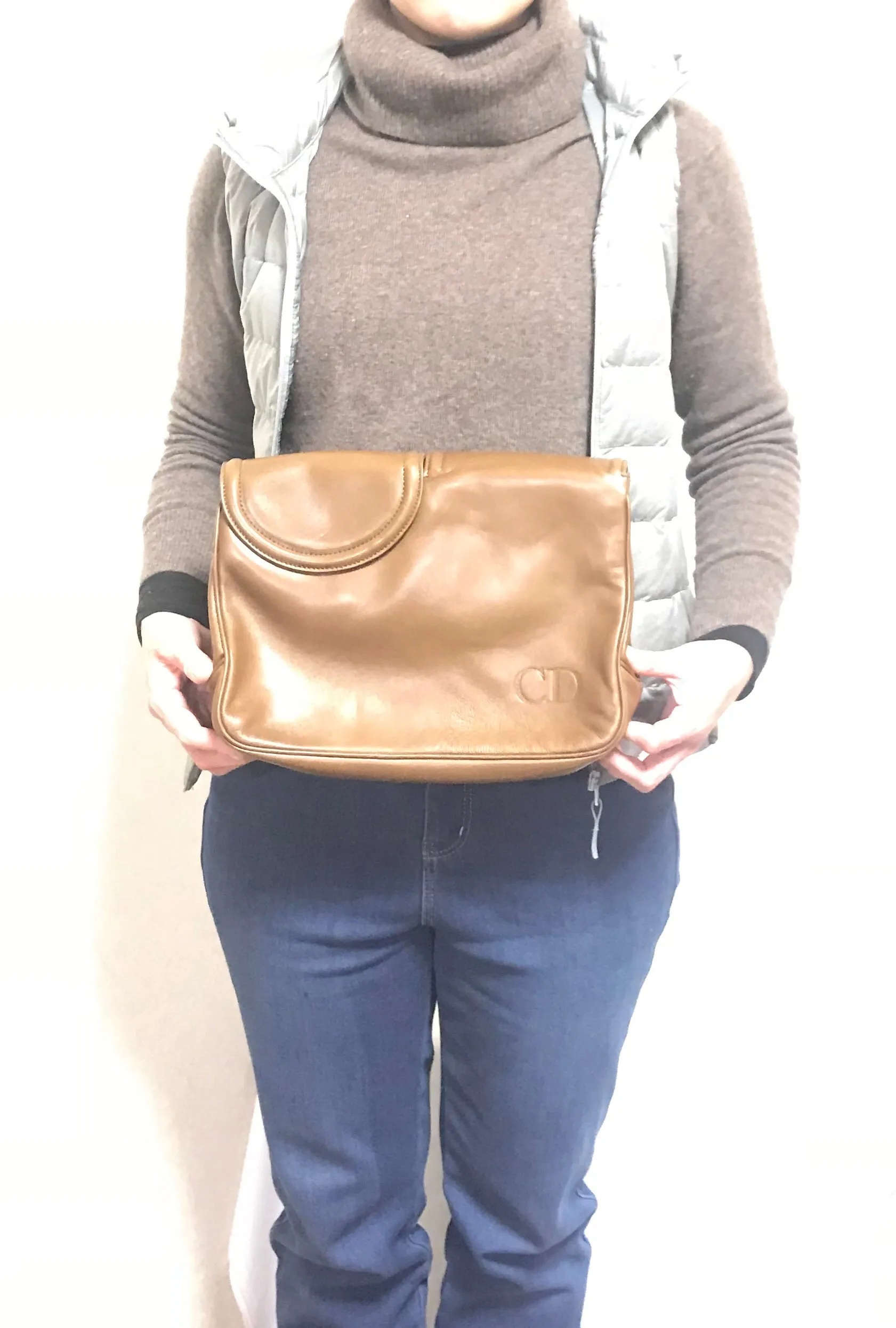 Vintage Christian Dior brown genuine nappa leather double flap clutch bag, classic unisex style bag with golden logo motif. 050316r6