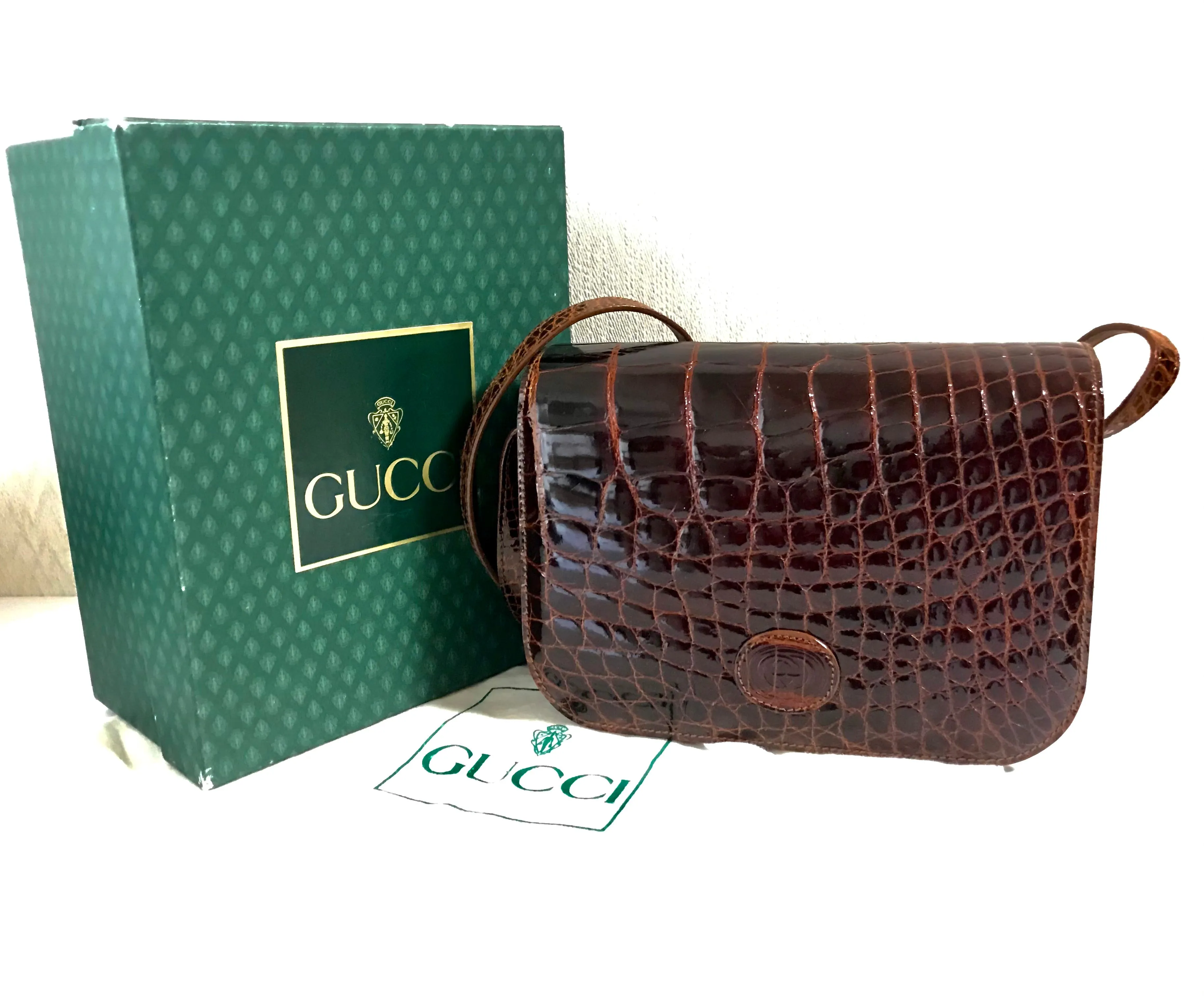 Vintage GUCCI brown crocodile leather shoulder bag with GG mark. Unisex. Rare masterpiece.