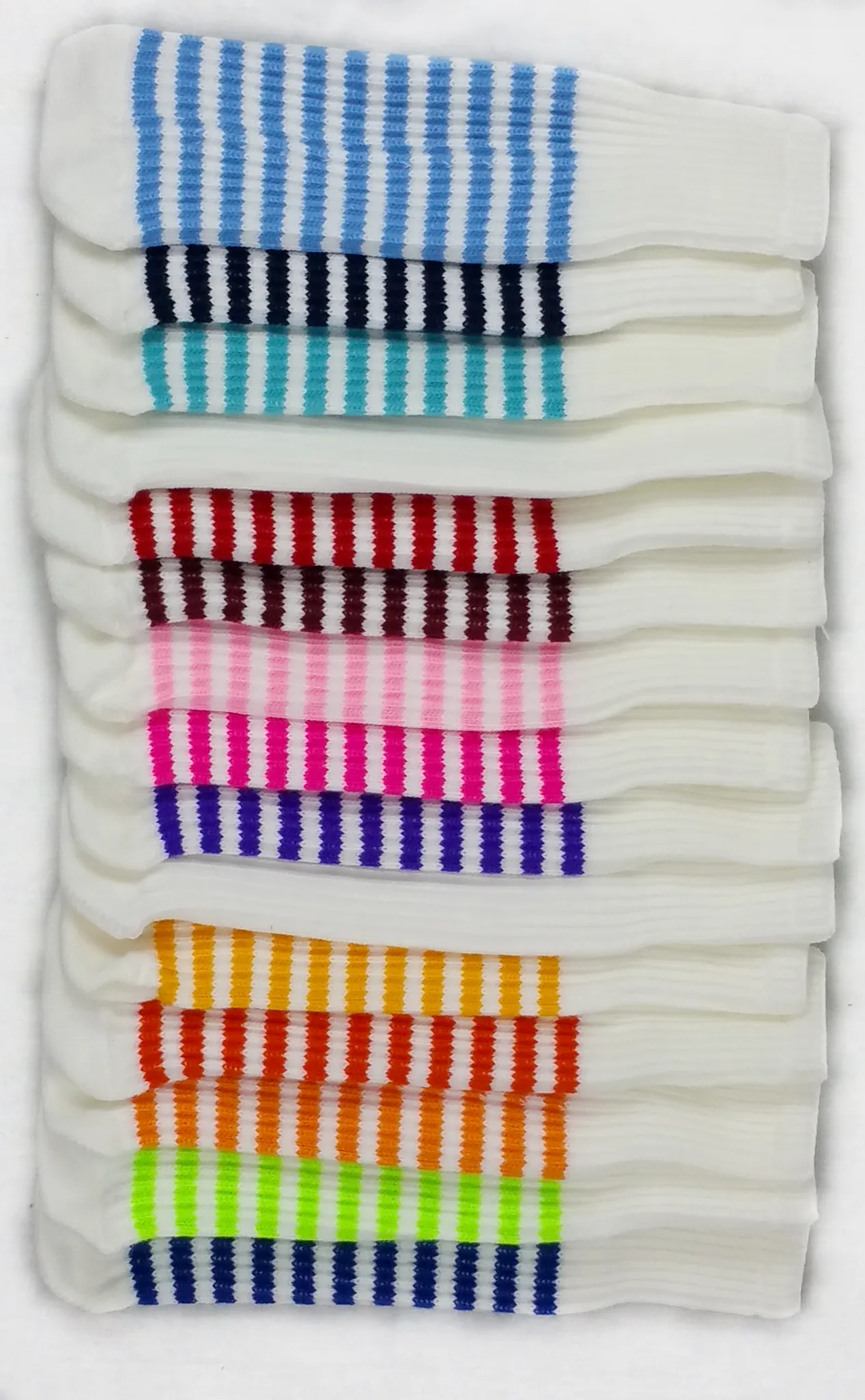 White and Gold Club Sock Golf Headcover